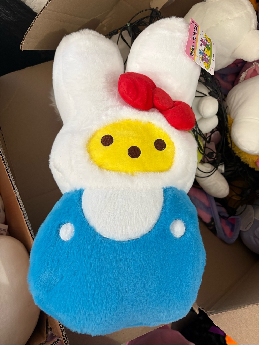 Hello kitty plush 🩵